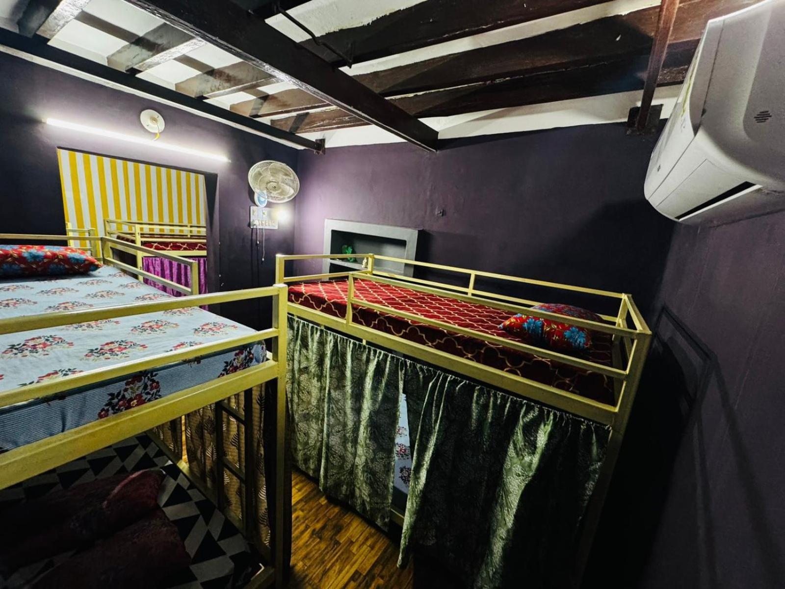 Hostel Kuruku Santhu Colive Pondicherry Ngoại thất bức ảnh